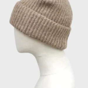 Bonnet en maille couleur uni – Accessoire chaud et sobre pour l’hiver